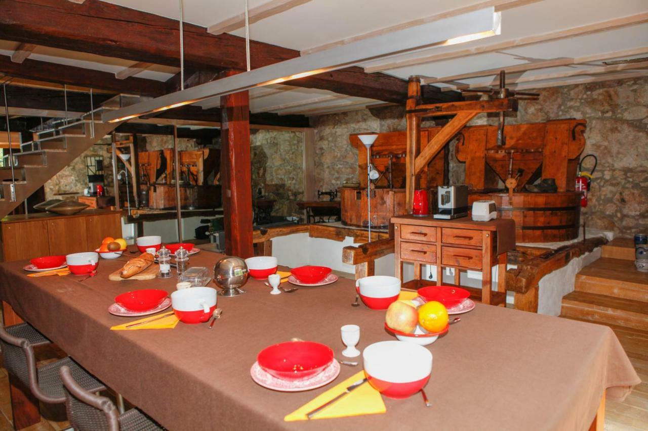 Moulin D'Entre Les Roches Bed & Breakfast Puivert Екстериор снимка